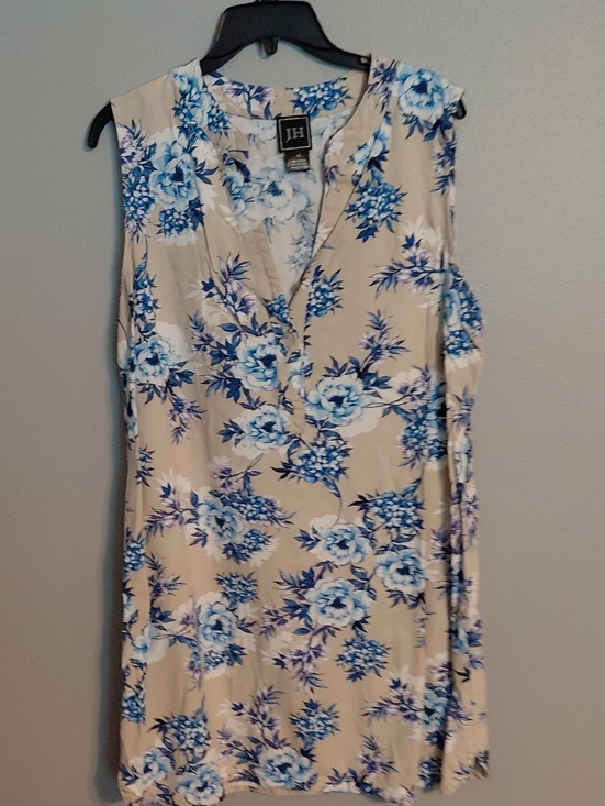 JH Collectibles Tops - JH Collectibles Beige Sleeveless Camisole with Blue Floral Print